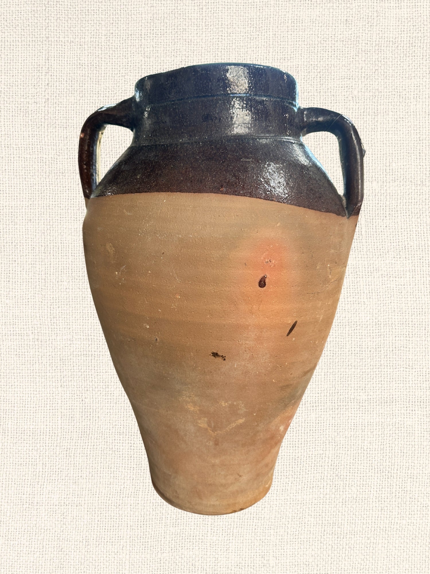 Old-fashioned Wooden Round Bucket