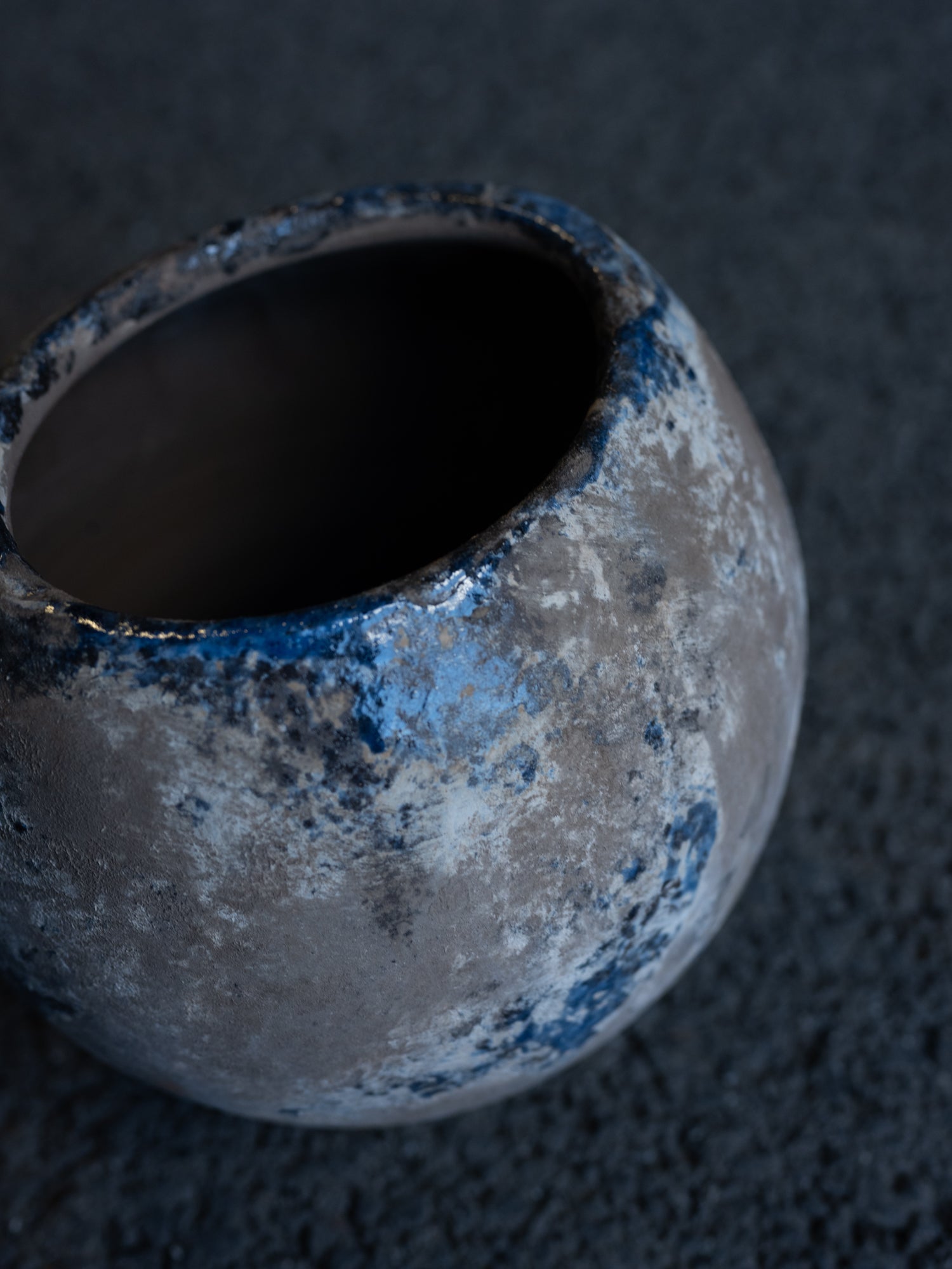 Anduze Ceramic Planter | Navy Glaze Rim