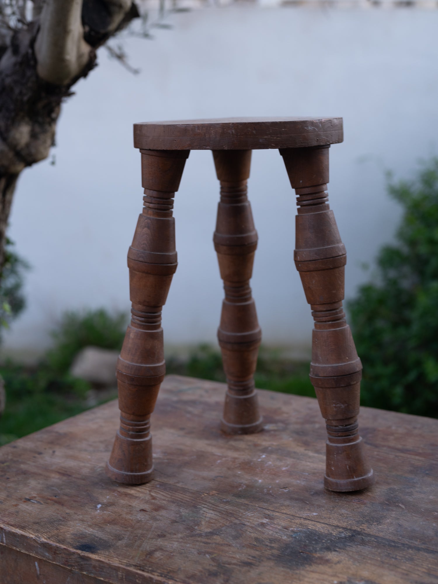 Vintage French Stool | Round w/ Spool Legs