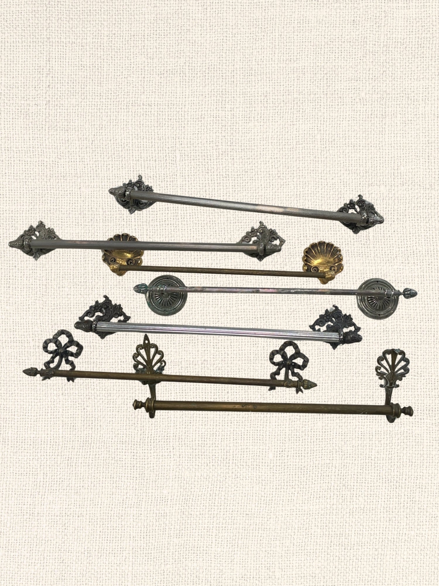 Vintage Towel Bar | Medium