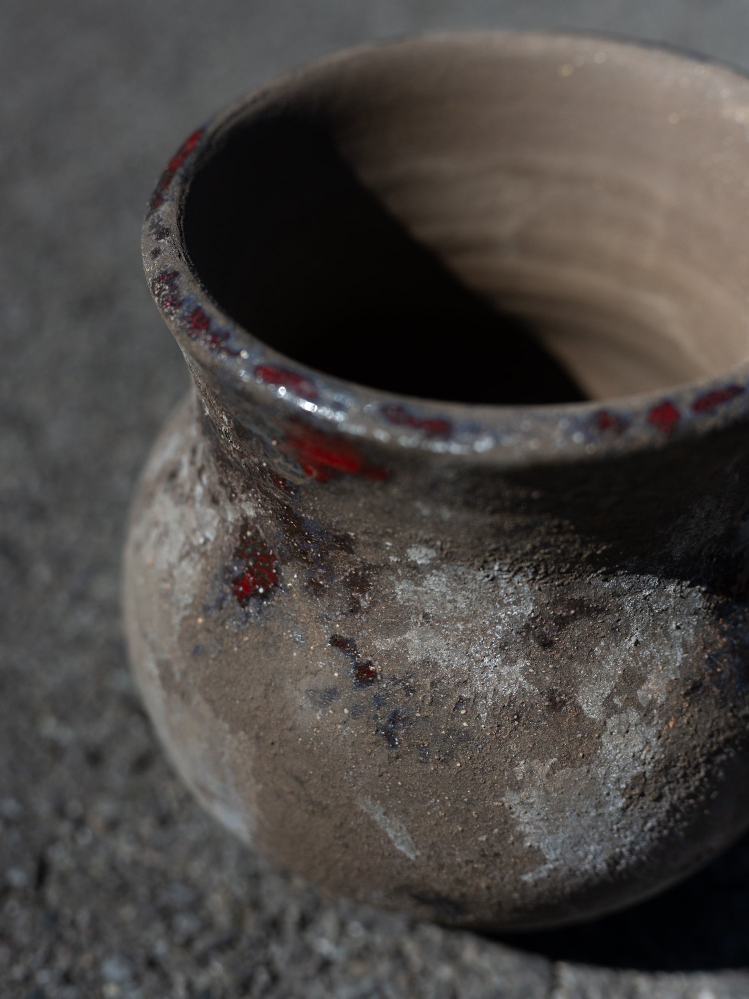 Anduze Ceramic Planter | XS Urn | Red Splotch